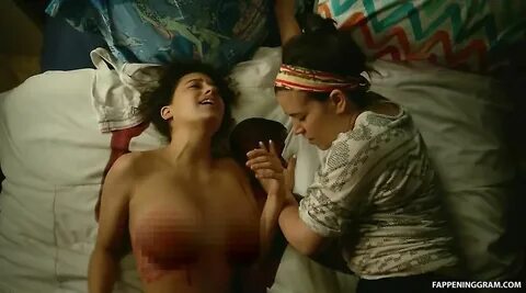 Ilana glazer naked.