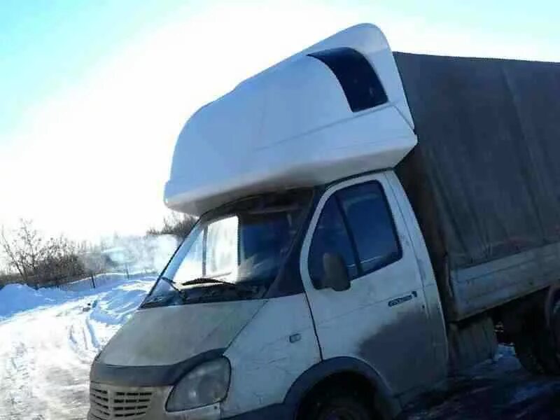 Газель некст со спальником на крыше. Фургон с закабинным спальником пежо боксер. Бокс спальник в спойлере на грузовик. Mercedes sprinter будка 2001. 2 метра.