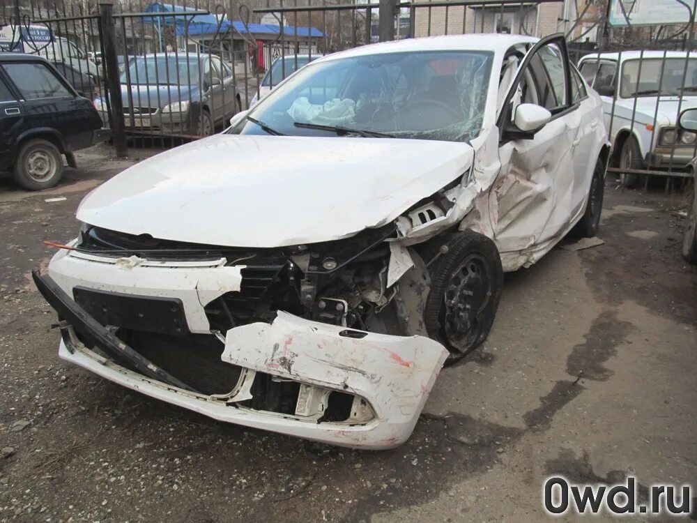 найдите мышку в бревнах. фольксваген джетта дтп белый. авария каршеринг москва. битые полчаса. битые полчаса.