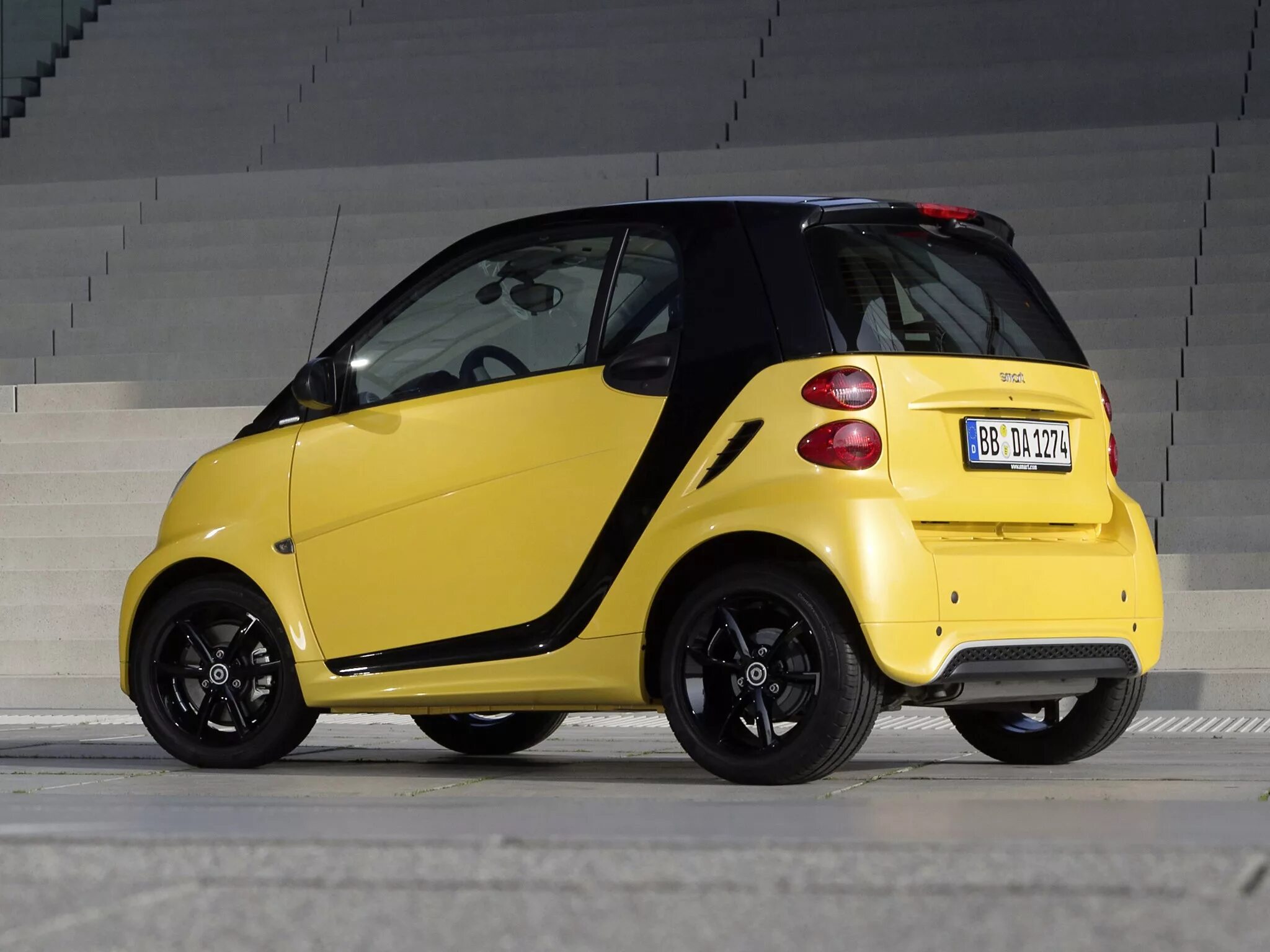Smart ii. Smart fortwo 2013. smart fortwo ii, 2013. smart fortwo желтый. smart fortwo 2013 white.