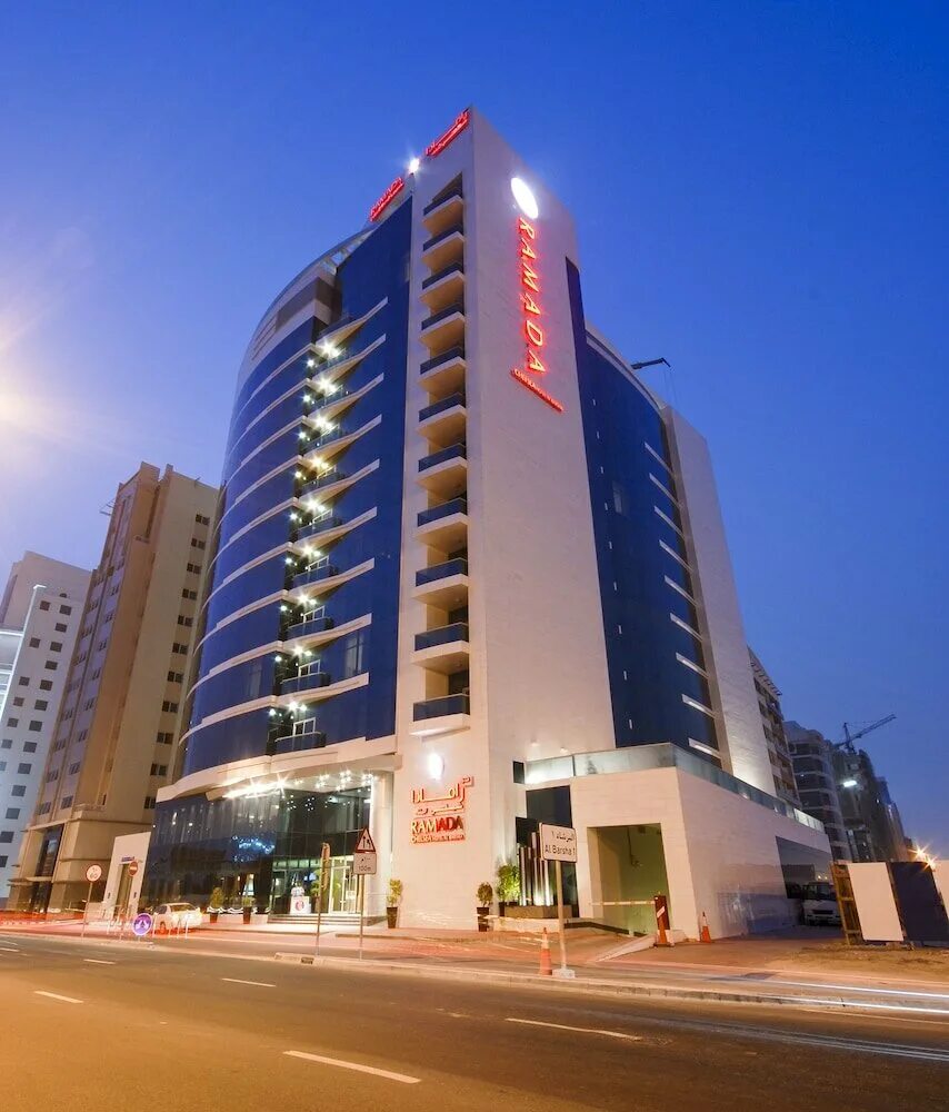 Район аль барша. Отель Carlton al Barsha 4. Аль барша Дубай отель. Carlton al Barsha Hotel 4 Дубай. Ramada отель Дубай.