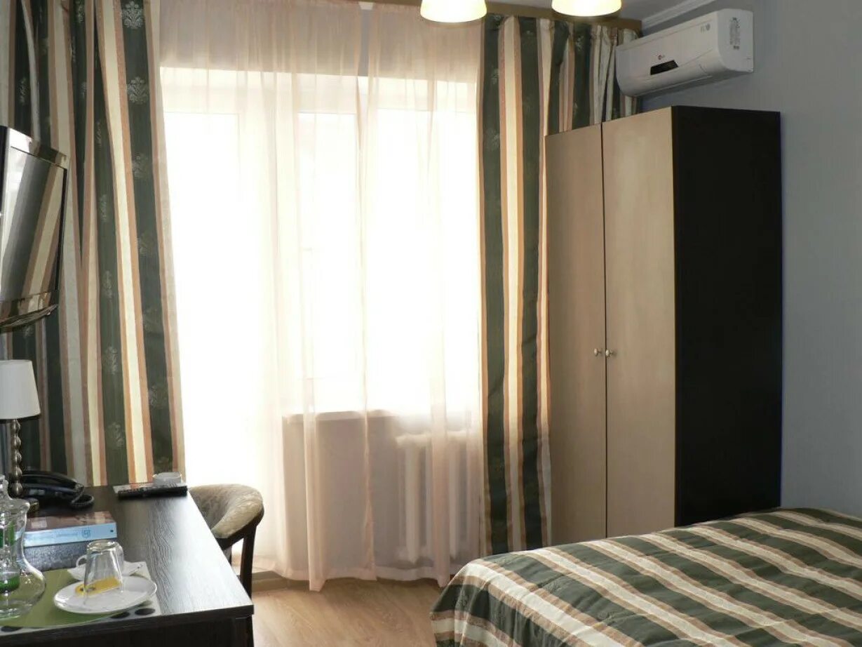 Отель olymp новороссийск. Новороссийск гостиница новороссийск 3*. Гостиница океан новороссийск. Гостиница морис новороссийск. Гостиница анна новороссийск мысхако.