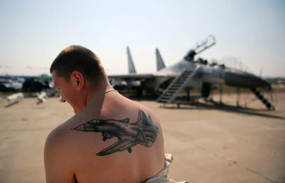 Армейские наколки. Тату на руке военное. Татуировка за вдв. Тату на руке военное. Тату на руке военное.