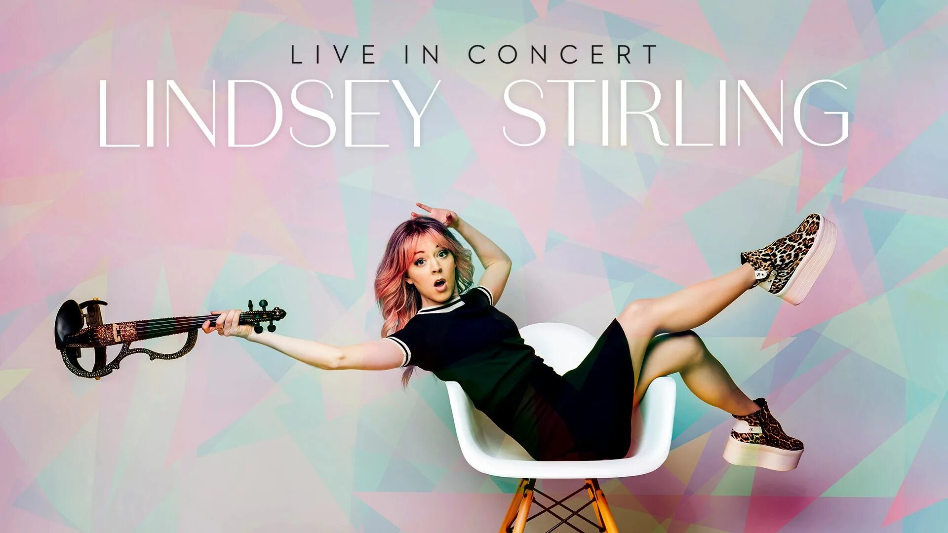 Lindsey stirling arena. Линдси Стирлинг в лосинах. Lindsey Stirling обложки дисков. Линдси Стирлинг фото 2022. Lindsey Stirling Artemis обои.