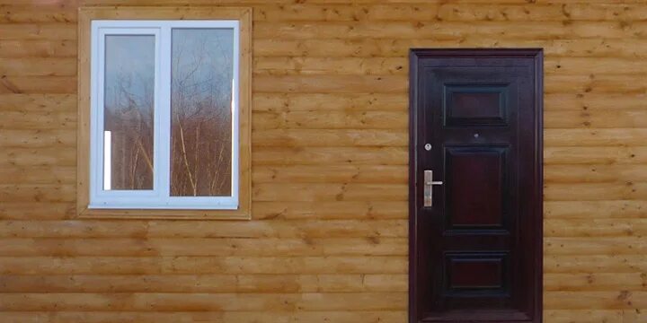 Двери в брусовом доме. Входная дверь в каркасном доме. Входная дверь в брусовом доме. Металлическая дверь в каркасный дом. Входная дверь в брусовом доме.