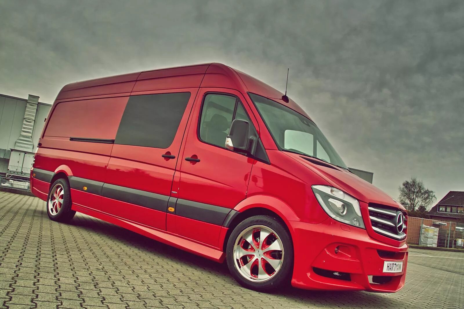 Мерседес спринтер модели. Mercedes-Benz Sprinter 319 CDI. Mercedes Sprinter 319 CDI. Мерседес Спринтер w905. Бус Мерседес Спринтер.