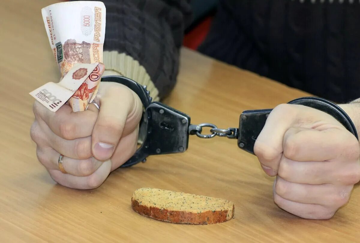 Разбой в особо крупном размере