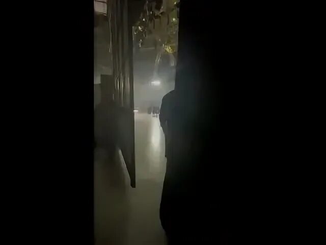 Песня в окнах гаснет свет