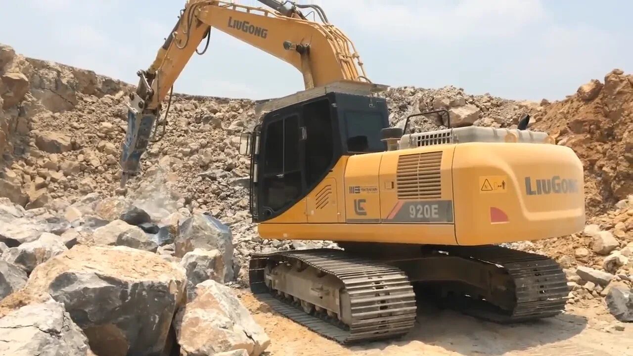 Liugong clg906e. Гусеничный экскаватор liugong clg922e. Экскаватор liugong clg920d. Экскаватор clg. Экскаватор liugong 920e.