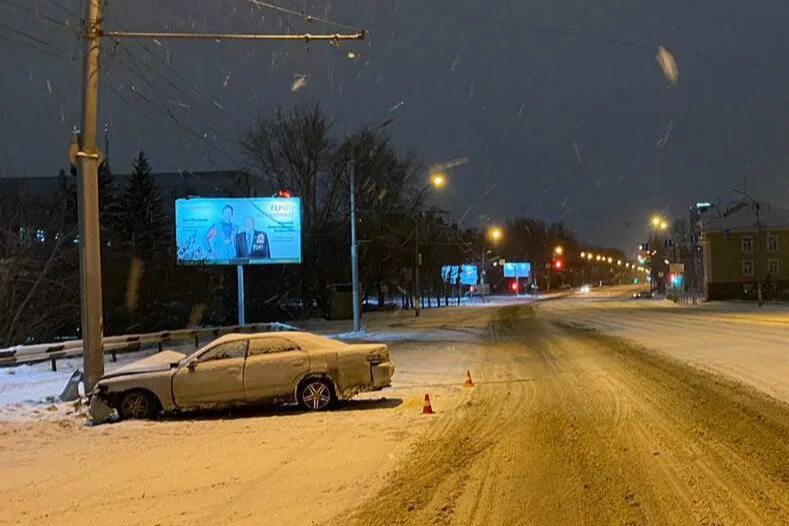 Новосибирск 18 ноября. ДТП 16 ноября в Новосибирске. Авария на сибиряках сегодня в Новосибирске. Авария Новосибирск 16.11. ДТП Новосибирск 16 февраля 2022 улица Фабричная.