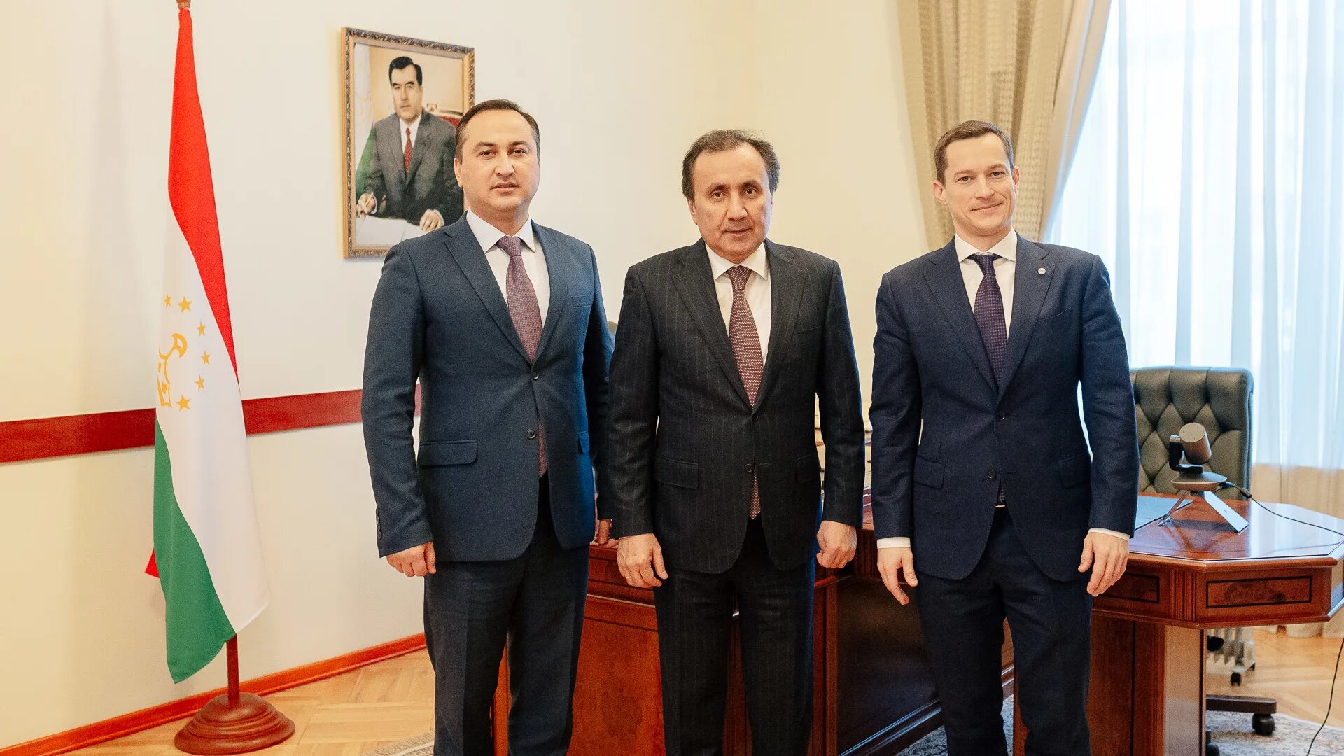 Консул Таджикистана в Москве. Посольство Республики Таджикистан в Москве. Посол Республики Таджикистан в России.