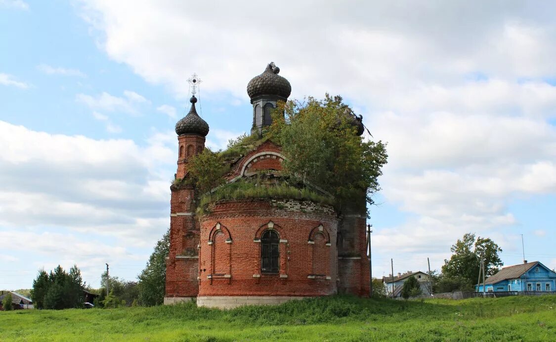 Никольское площадь