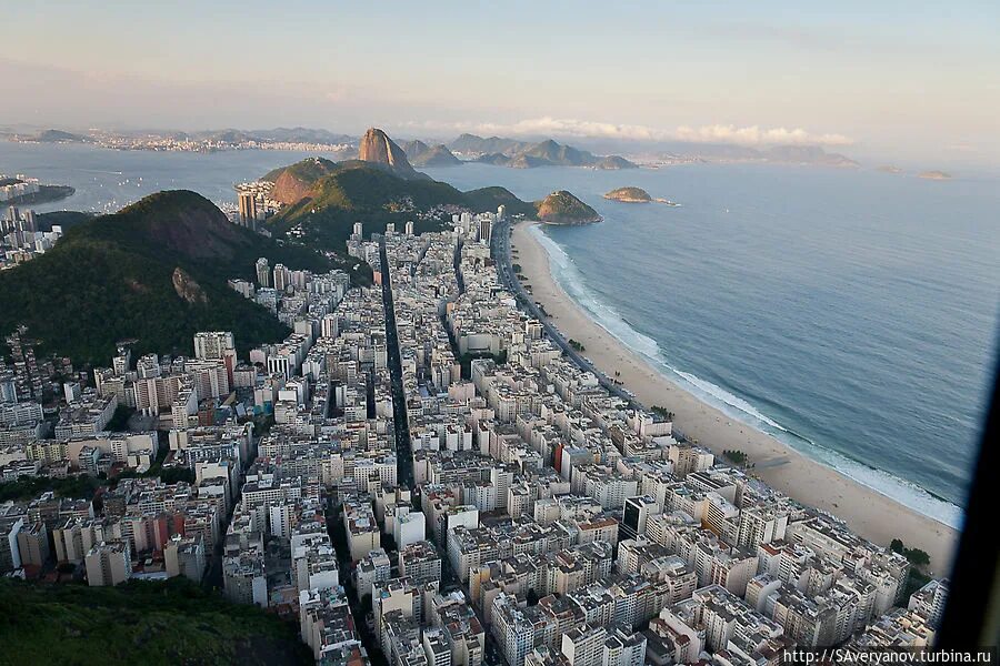 Где живет бразилия. Бразилия Рио де Жанейро. Сан-Кристован (район Рио-де-Жанейро). Район Фламенго Рио де Жанейро. Леблон район Рио-де-Жанейро.