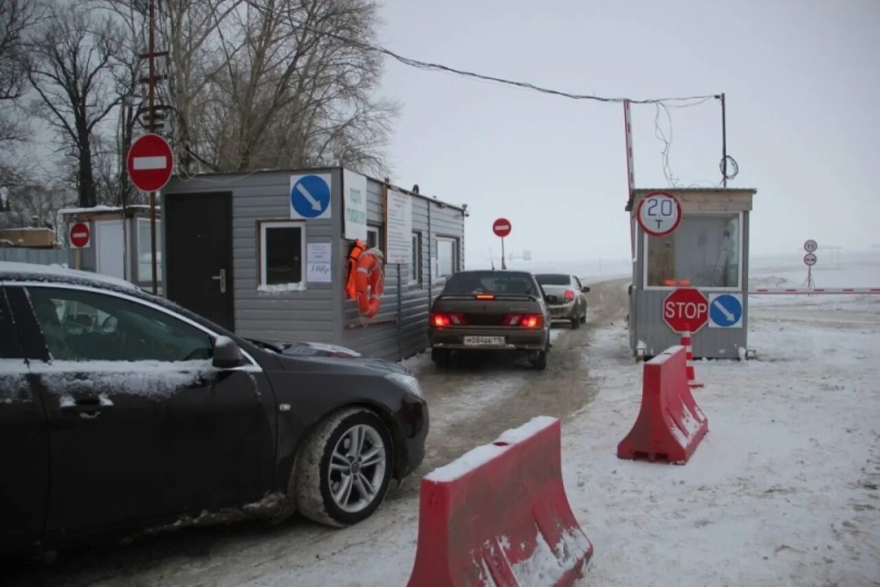 Автобус верхний услон казань. Ледовая переправа Аракчино Казань. Паромная переправа Аракчино верхний Услон. Ледовая переправа Казань верхний Услон. Ледяная переправа Казань верхний Услон.