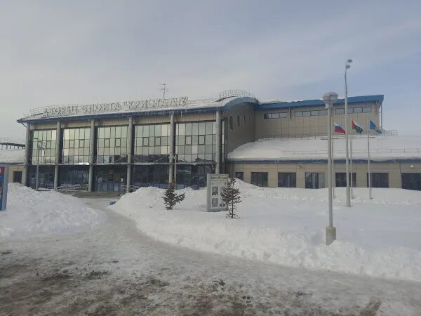 Каток кристалл тобольск. Ледовый дворец тобольск. Стадион труд подольск восточная трибуна. Кристалл тобольске каток в тобольске. Тобольск кристалл ледовый.