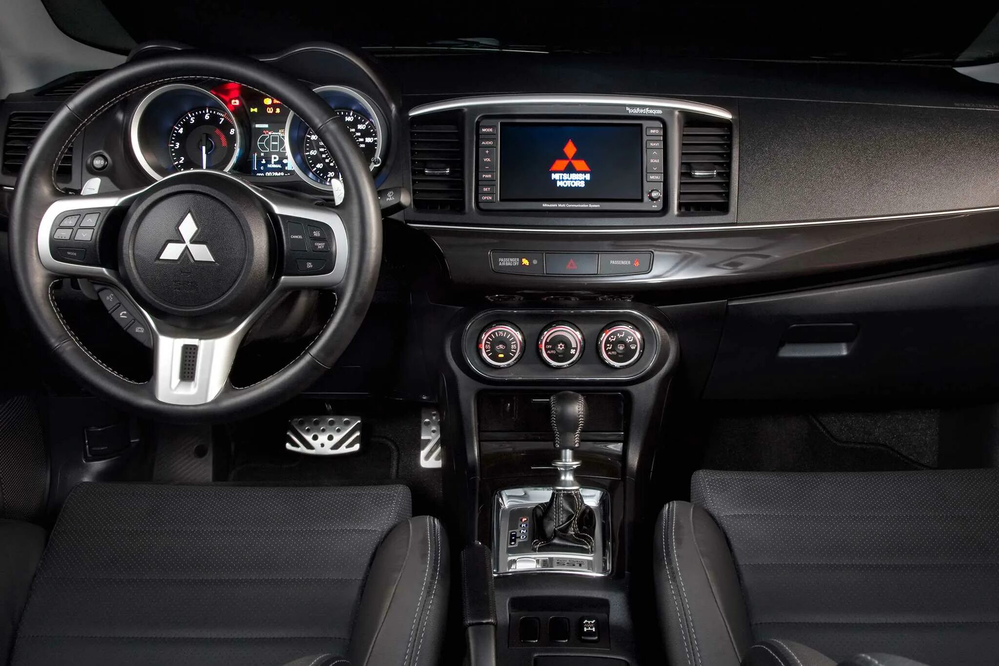 Lancer evolution 10 салон. Lancer evo 9 салон. Митсубиси эволюшн 9 салон. Митсубиси лансер эволюшн 9 салон. Митсубиси эволюшн 9 салон.