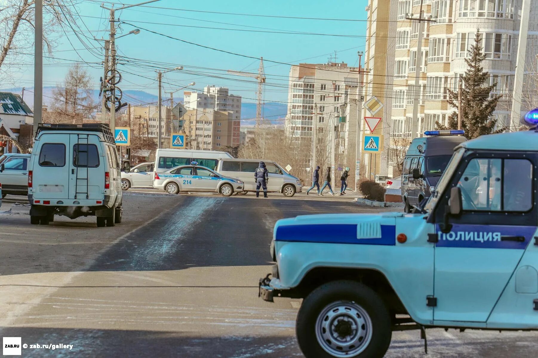 Сколько машин в чите. Полицейские машины в Чите. Машина полиция Чита. Машины ДПС Чита. Тачки Чита.