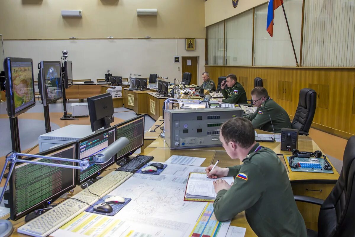 Вкс управления. ВКС космические войска. Ракетно космические войска РФ. Космические войскаска. Военно космические силы.