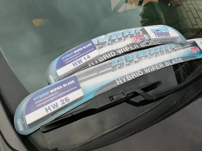 Щетки стеклоочистителя santa fe 3. Щётки стеклоочистителя задняя на санта фе2. 988502w000 щетка стеклоочистителя. Masuma ur26 резинка щётки стеклоочистителя 650 мм. Santa fe 3 щетки стеклоочистителя.