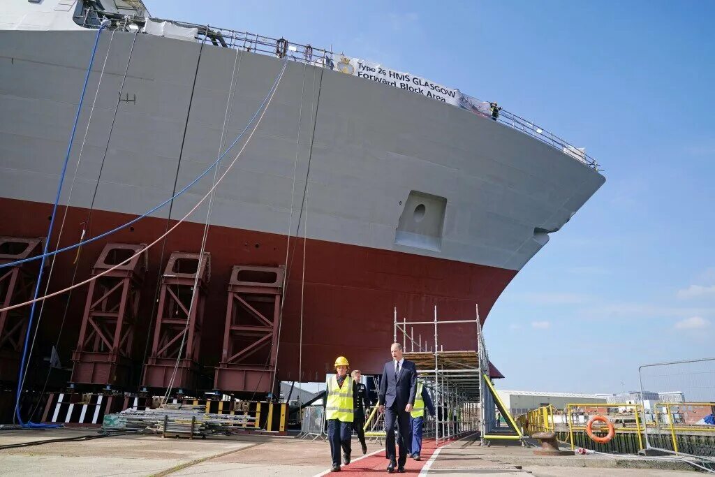 Система фрегат. Hms glasgow фрегат. строительство корабля. фрегаты великобритании. верфь.