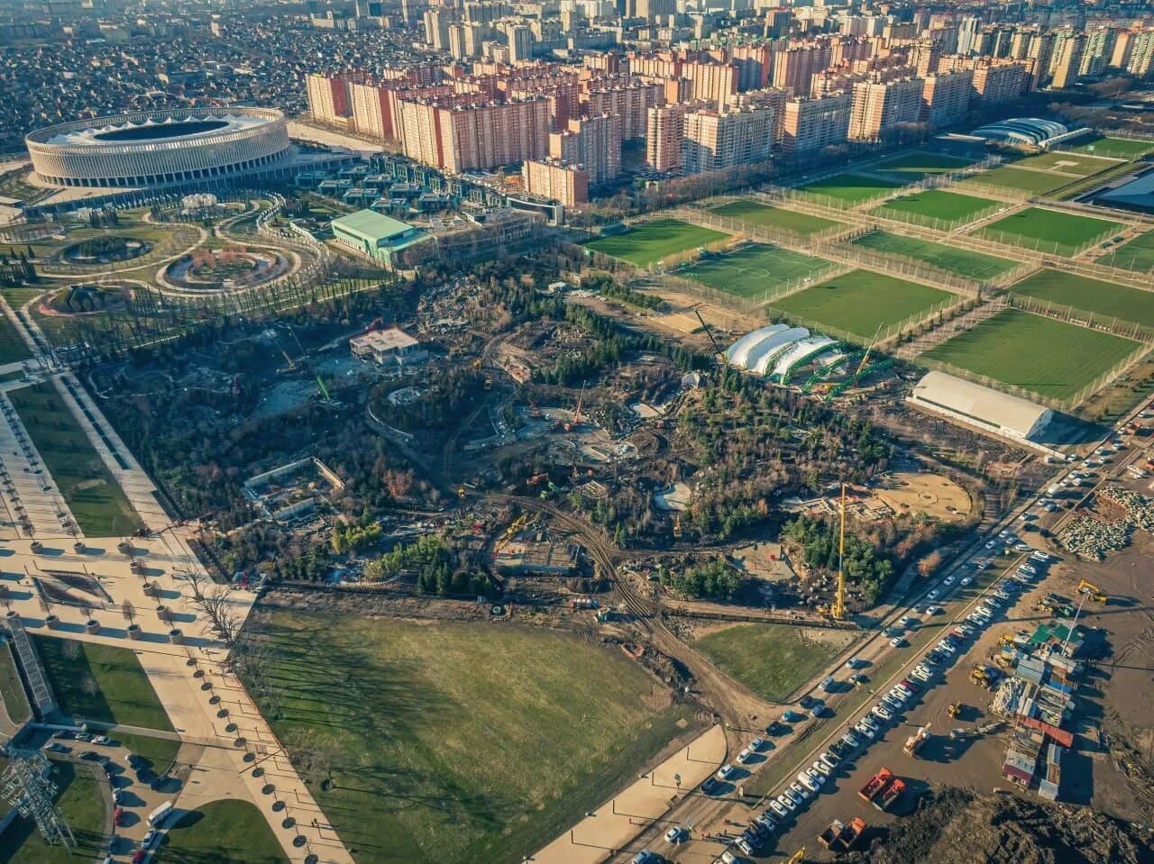 Парк как он выглядит. Парк краснодар 2025. парк галицкого в краснодаре 2025. краснодар новый парк 2025. парка галицкого в краснодаре.