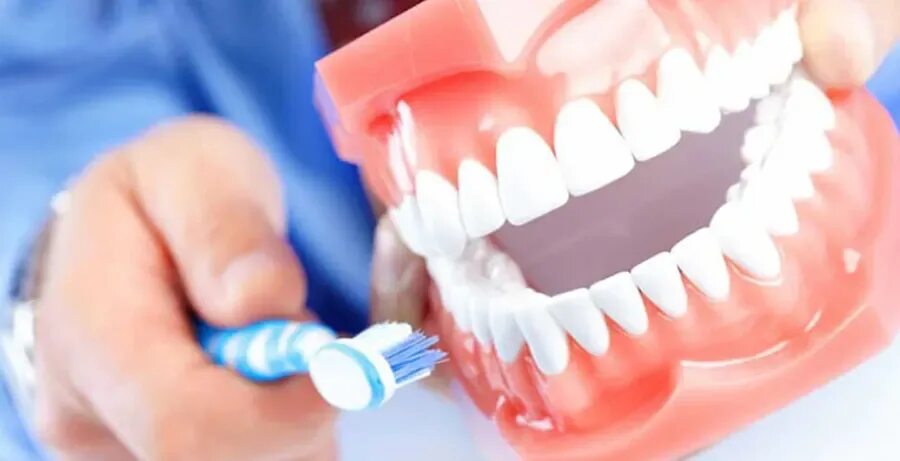 Профгигиена рта нижний новгород. Профессиональная гигиена полости рта. Гигиена зубов в стоматологии. Сайт стоматологии. Зубная нить для мостовидных протезов.