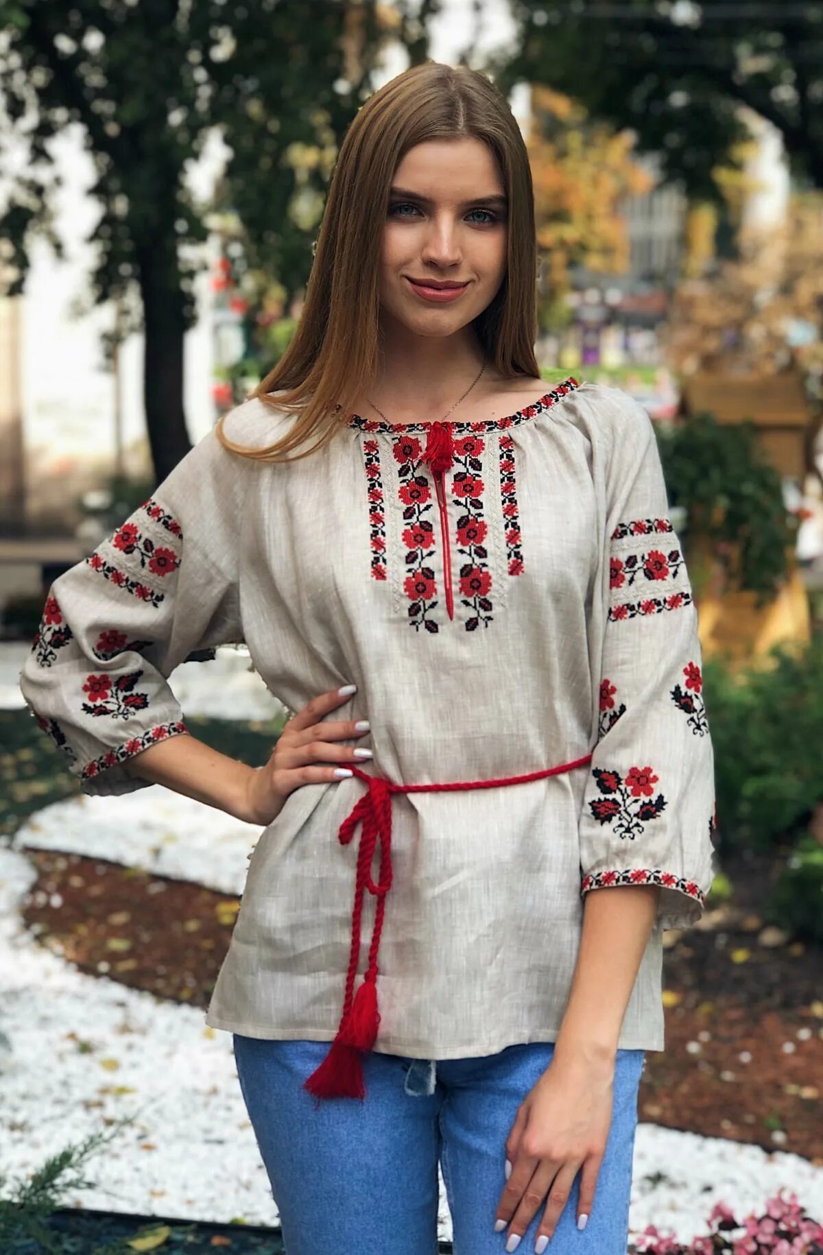 Украинская одежда 6. Вышиванка. Украинскую вышиванку. Вышиванка украинская женская. Вышиванки современные.