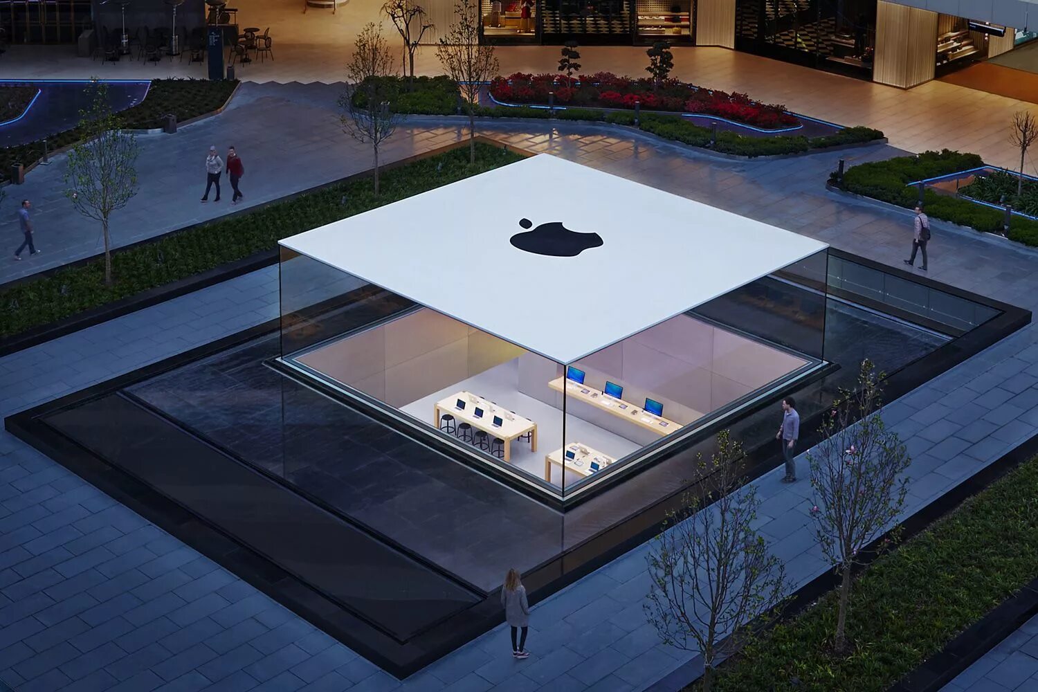 Apple turkey. Apple Store stambul. Apple Store 2021. Магазин Apple в Стамбуле.