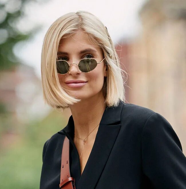 Каре 2024 тренды. Лонг боб 2021. Модное каре 2023. Каре асимметрия аксенова. Красивый цвет волос для карих.