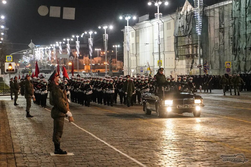 Репетиция парада мая. Репетиция парада Победы в Екатеринбурге 2021. Репетиция парада 2021 Екатеринбург. Екатеринбург репетиция парада 2022. Репетиция парада Победы 2023 Екатеринбург.