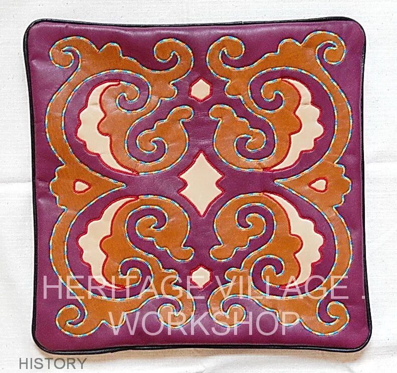 Татарские кожаные изделия. Кожа мозаика. Кумысникова наиля халитовна. Наиля кумысникова кожаная мозаика. Кожаная мозаика казанский шов.