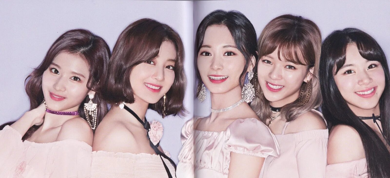 Talk the talk twice. Lazy2twice музыкант. Twice second. Twice 2yeon. Твайс зал.