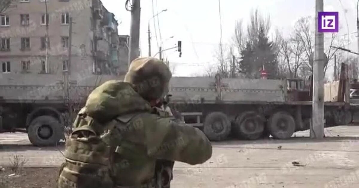 Инцидент с кадыровцами в мелитополе. Хасан ибрагимов представитель кадырова. Чеченцы в украине 2022. Зенкова ольга викторовна нтв корреспондент. Инцидент с кадыровцами в мелитополе.