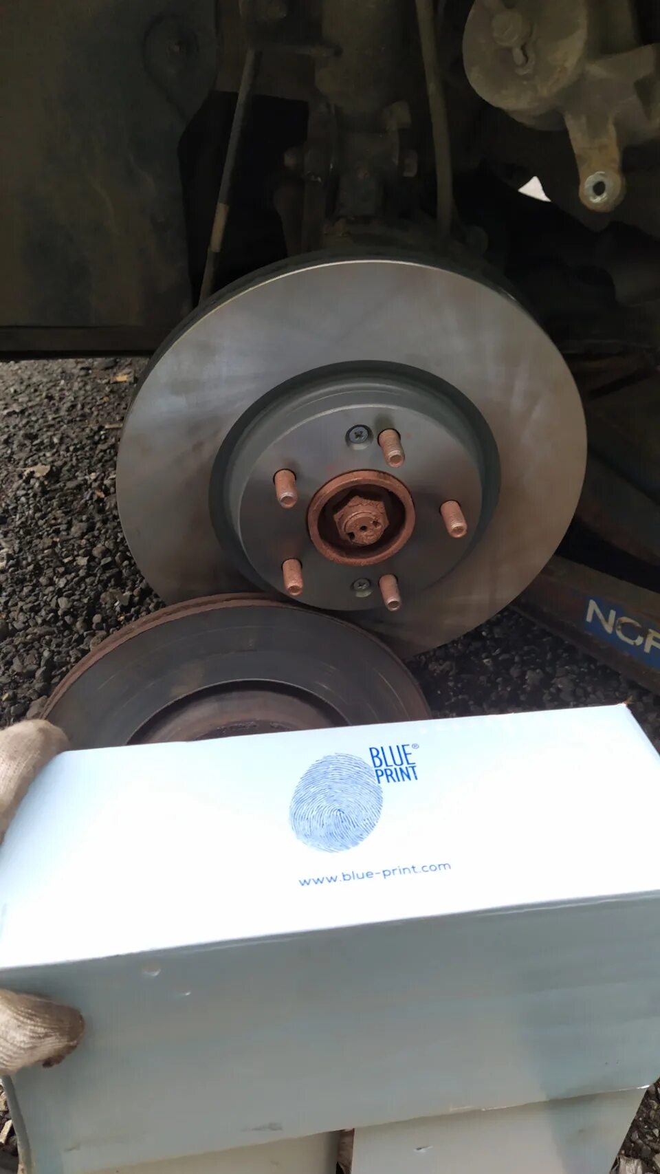 Тормозные диски на hyundai tucson 2020. Тормозные диски передние на хендай туссан 2018. Диски тормозные хундай туксон 2008. 0 диски тормозные hyundai tucson 2. Диски тормозные передние хундай туксон 2005.