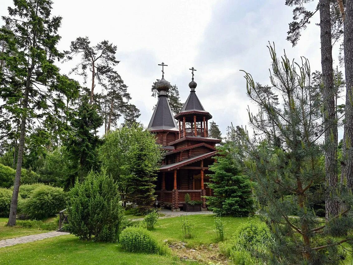 церковь михаила архангела в переделкино. музей бориса пастернака в переделкино. храм спаса преображения господня в переделкино. переделкино дачи писателей. дом левинсона в переделкино.