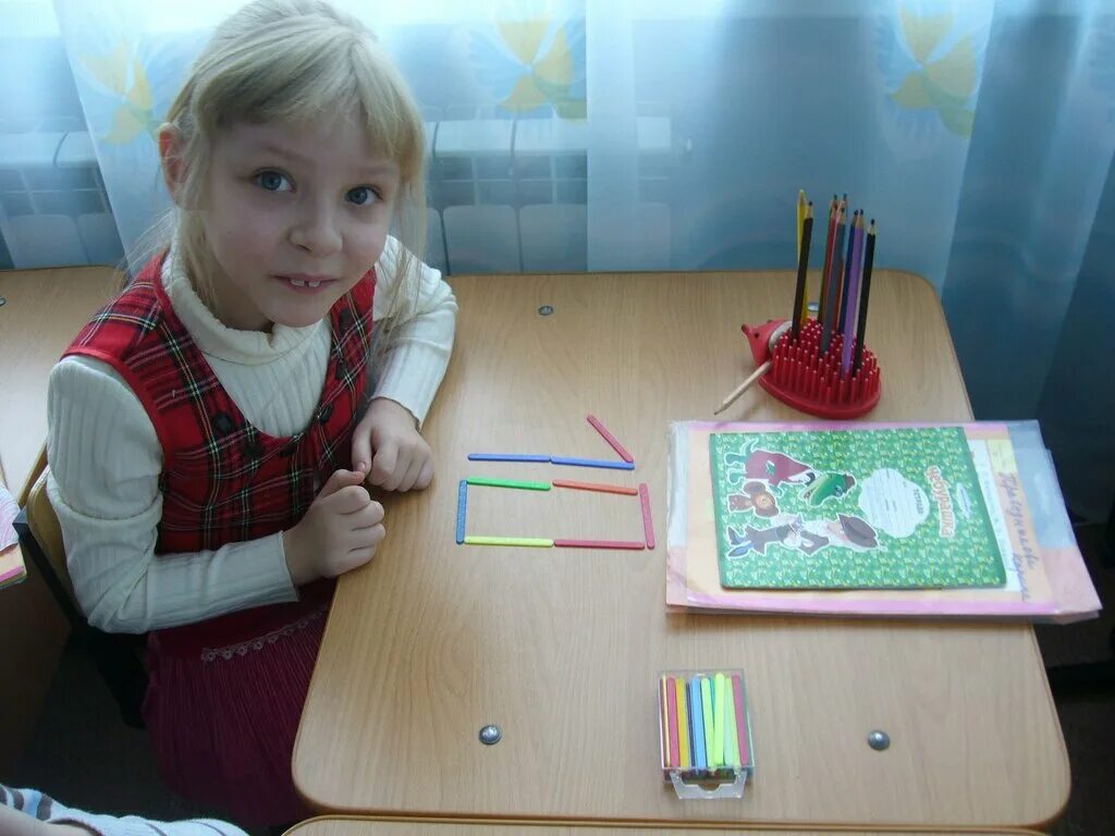 Диалог курск детский центр. Энгельса занятия. Бесплатное занятие амакидс. Занятия для детей курск. Занятия для детей курск.