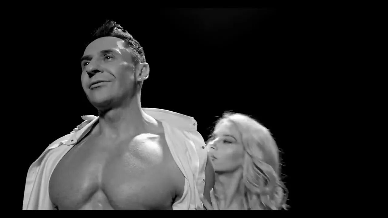 Шаг влево, шаг вправо. Костюшкин шаг вправо шаг влево. Костюшкин упал на пугачеву на концерте. Шаг влево шаг вправо ты тут песня. Шаг влево, шаг вправо.