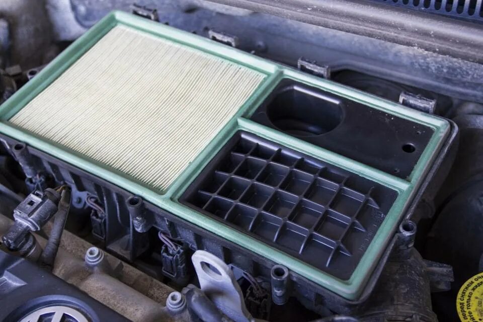 Топливный фильтр поло седан 1. 6 2012. Салонный фильтр volkswagen polo. Воздушный фильтр фольксваген поло седан 1. Фильтр воздушный поло седан 1.