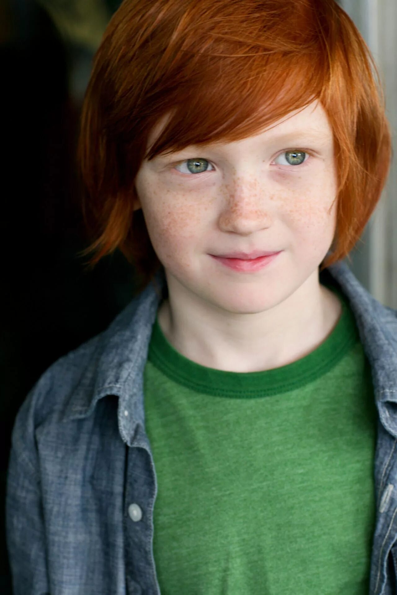 Рыжий мальчик. Мальчик с рыжими волосами. Рыжий мальчик с зелеными глазами. Рыжие зеленоглазые подростки. Young redheads