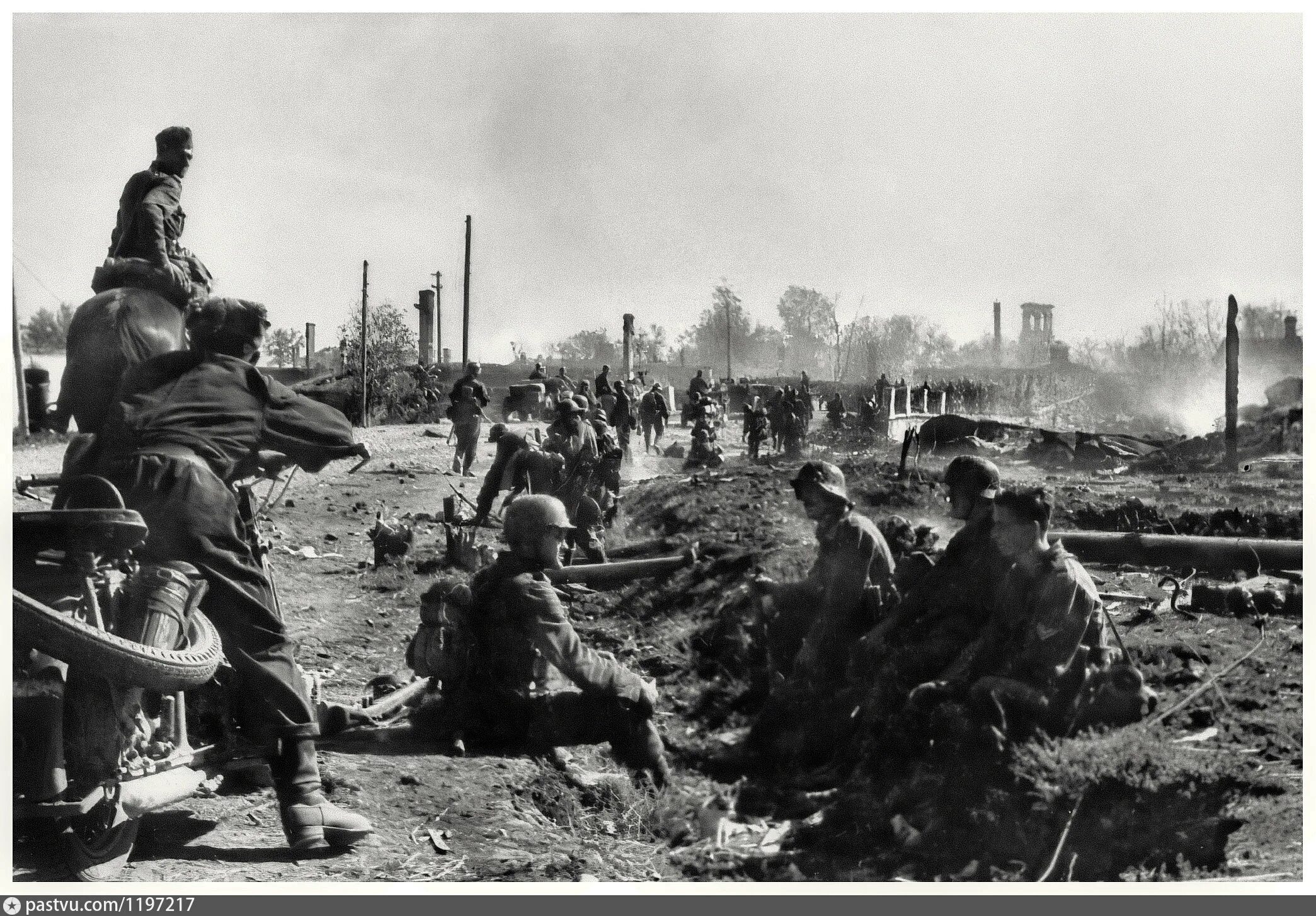 Захват новгорода год. Новгород 1941. Великий Новгород 1941. Взятие Новгорода немцами 1941. Новгород в 1941 году.