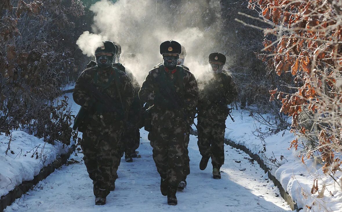 Китай заявляет что готов к военному вмешательству. Армия. Зима союзник России. Армия Китая 2022.