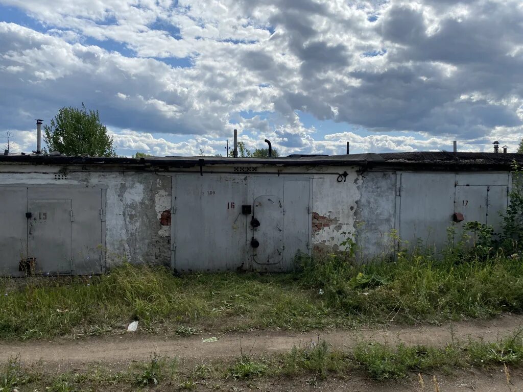 Гаражный кооператив. Из них улицы автокооператива 6 букв. Вторая красина 51 тверь. Первый переулок вагонников 2 тверь. Автокооператив луч ижевск.