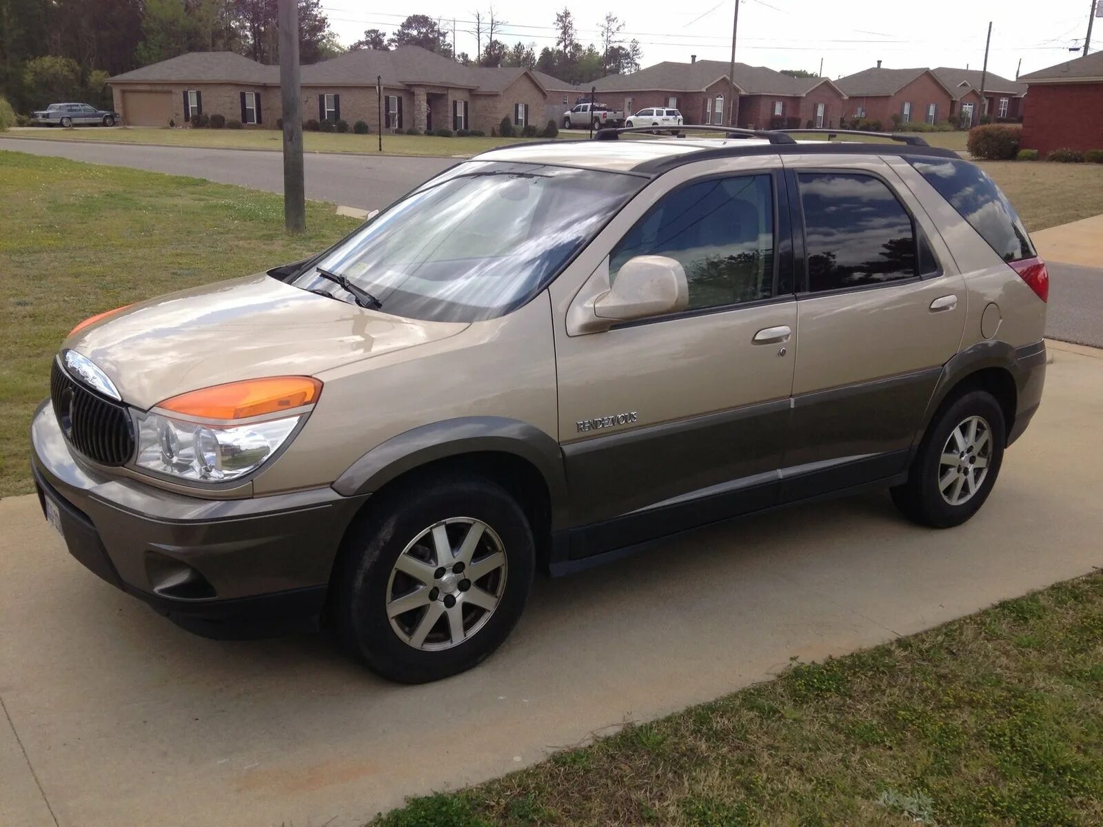 Бьюик рандеву. Бьюик Рендезвоус 2002. Бьюик Рандеву 2002. Buick Rendezvous. Buick Rendezvous 2.