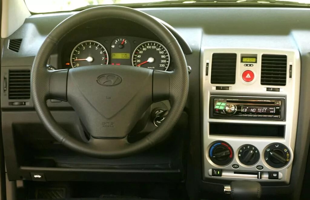 Панель гетц 2008. Панель управления гетц 2008. hyundai getz торпеда. hyundai getz 2008 салон. панель хендай гетц 2008.