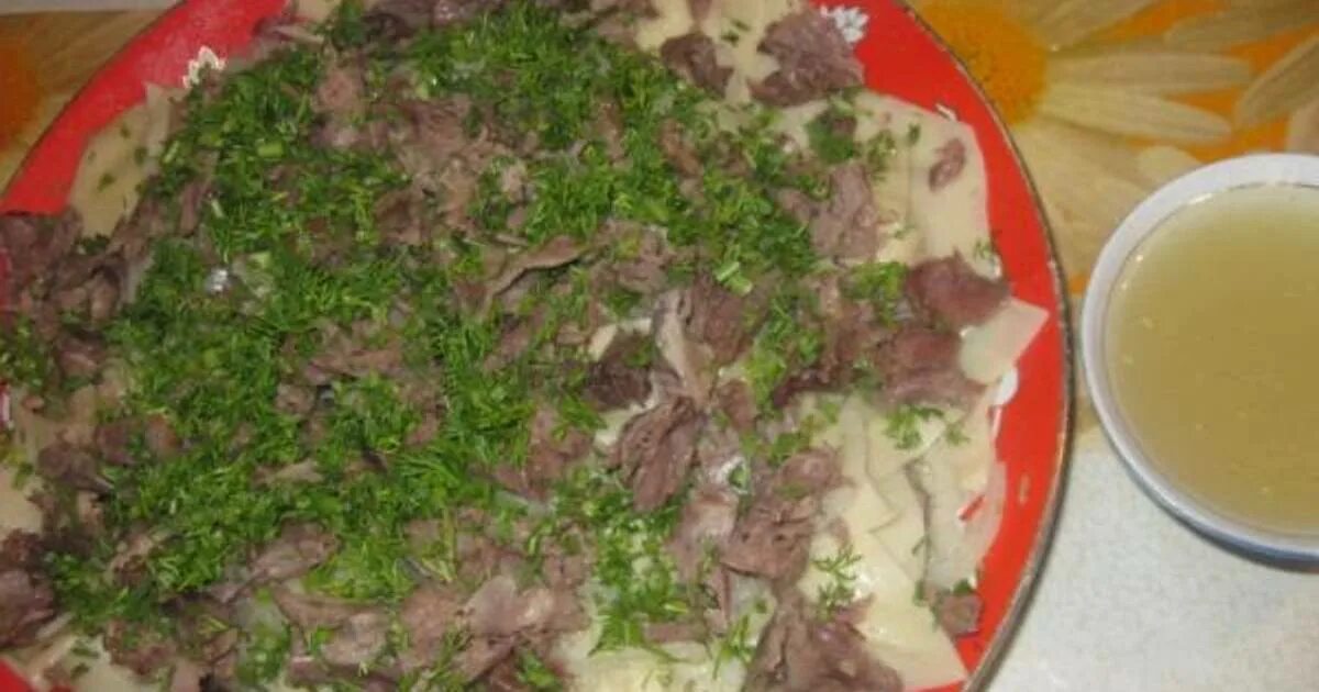 Бешбармак. Лапша для бешбармака. Бешбармак башкирский. Как приготовить бешбармак из говядины рецепт. Бешбармак номер 1 ташкент.