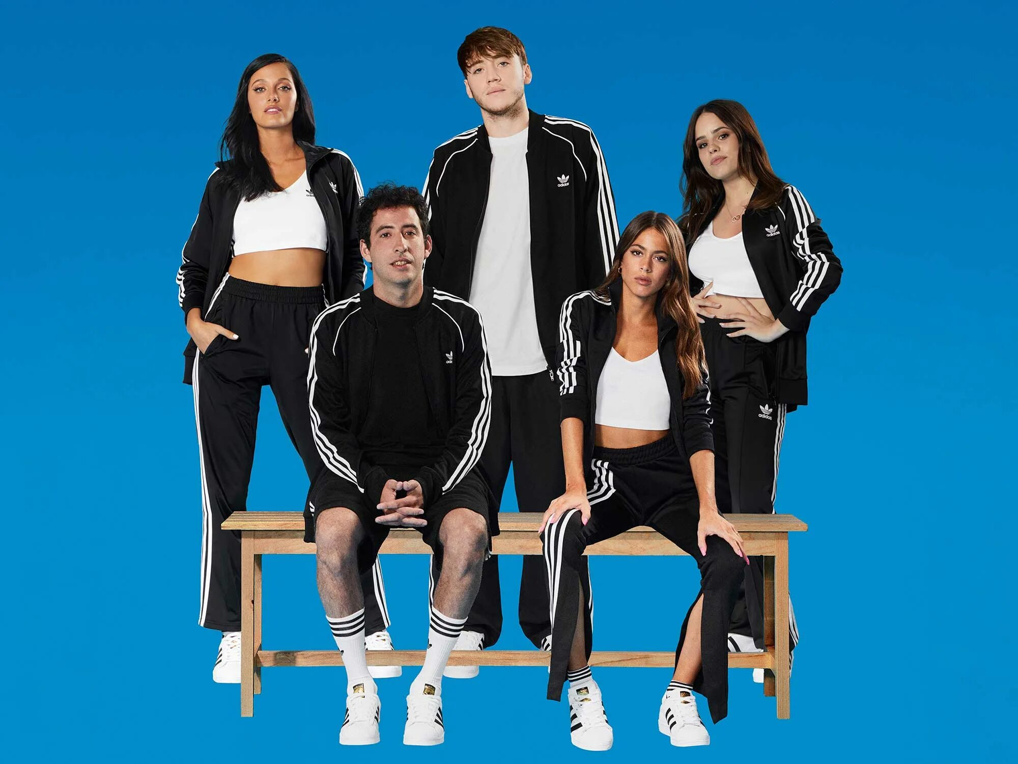 Tini adidas. Инфлюенсер адидас. Адидас команда. Gonzalez adidas. Команда адидас