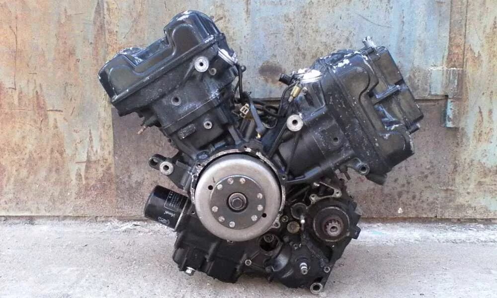 Двигатель vfr. Двигатель honda vfr 750 f. vfr 750 двигатель. vfr750f rc24 двигатель. honda vfr 750 rc24.
