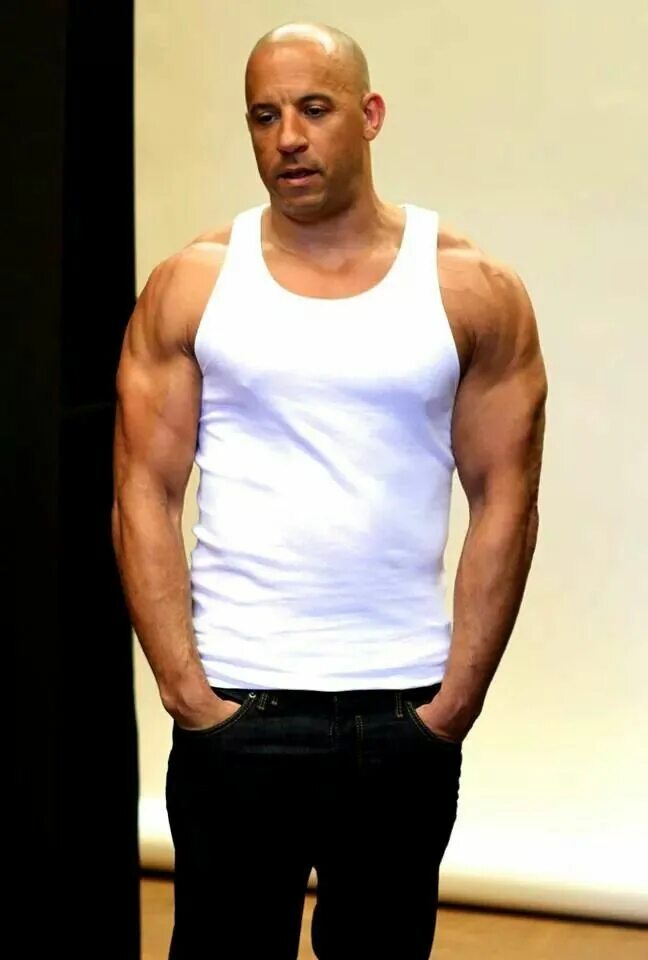 Вин дизель. Вин дизель. Вин дизель сейчас. Вин дизель качок. Вин дизель располнел.