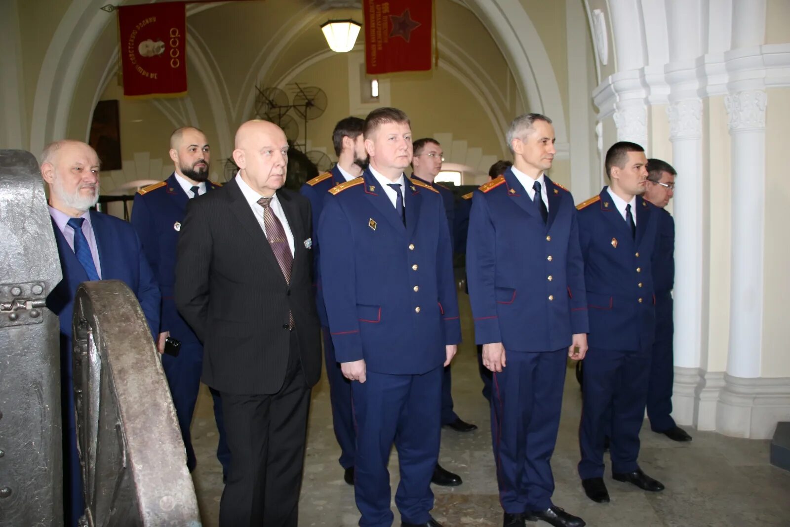 Совещание следователей. Центральный аппарат следственного комитета рф. Следователь расследует. Следователь расследует. Комитет 2010.