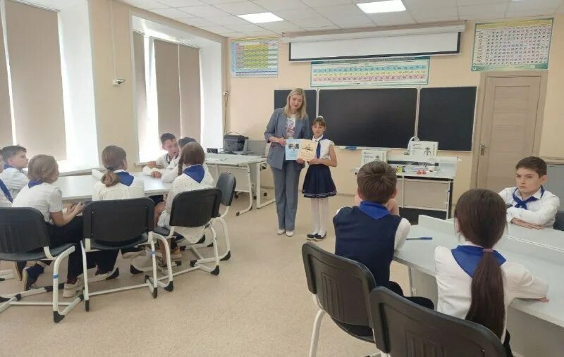 Тула золотова татьяна валентиновна управление образования. Уо тула. Золотова татьяна валентиновна начальник управления образования. Управление образования администрации города тулы лого. Уо тула.